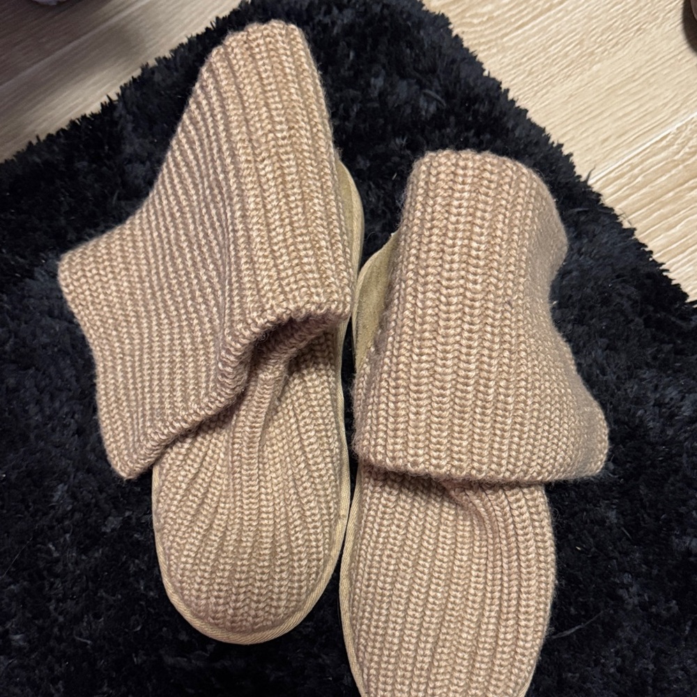 UGG Tan Knit Women's Slippers